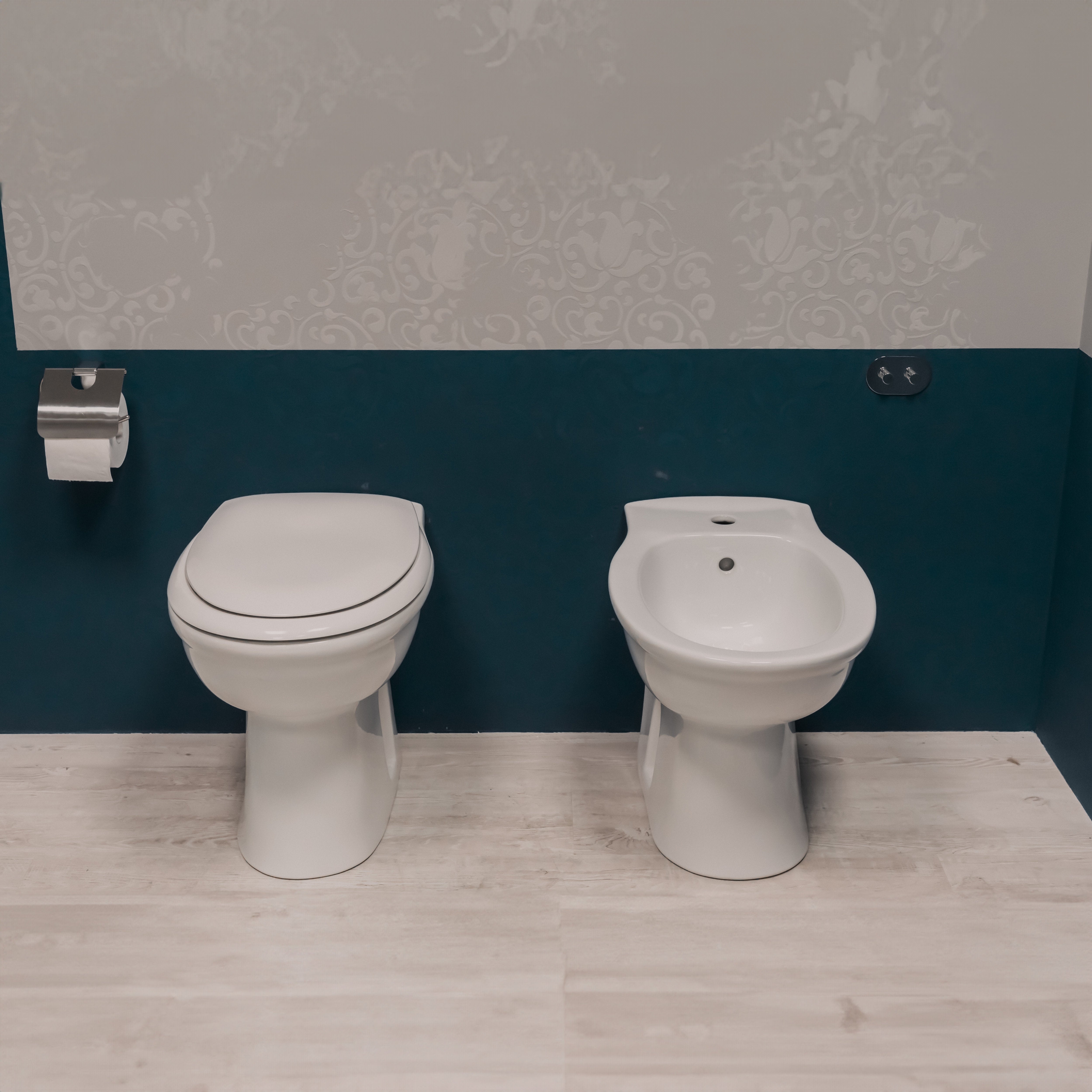 Rak coppia sanitari tradizionali a terra Karla in ceramica: bidet + WC scarico a terra con sedile incluso